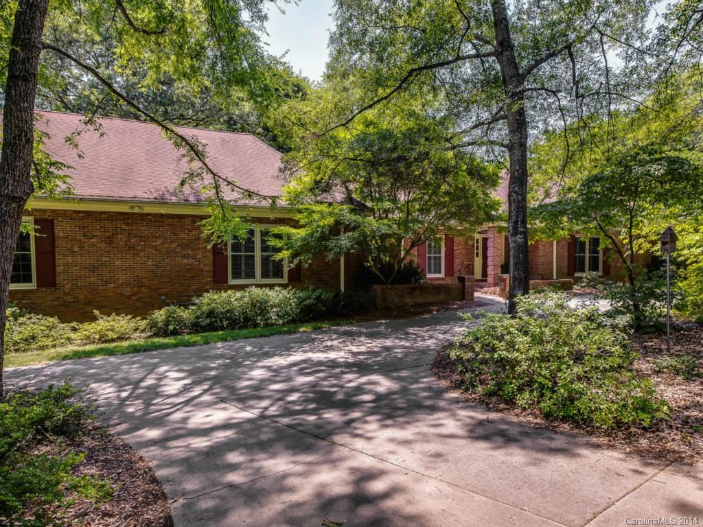 5800 Masters Court Charlotte NC 28226
