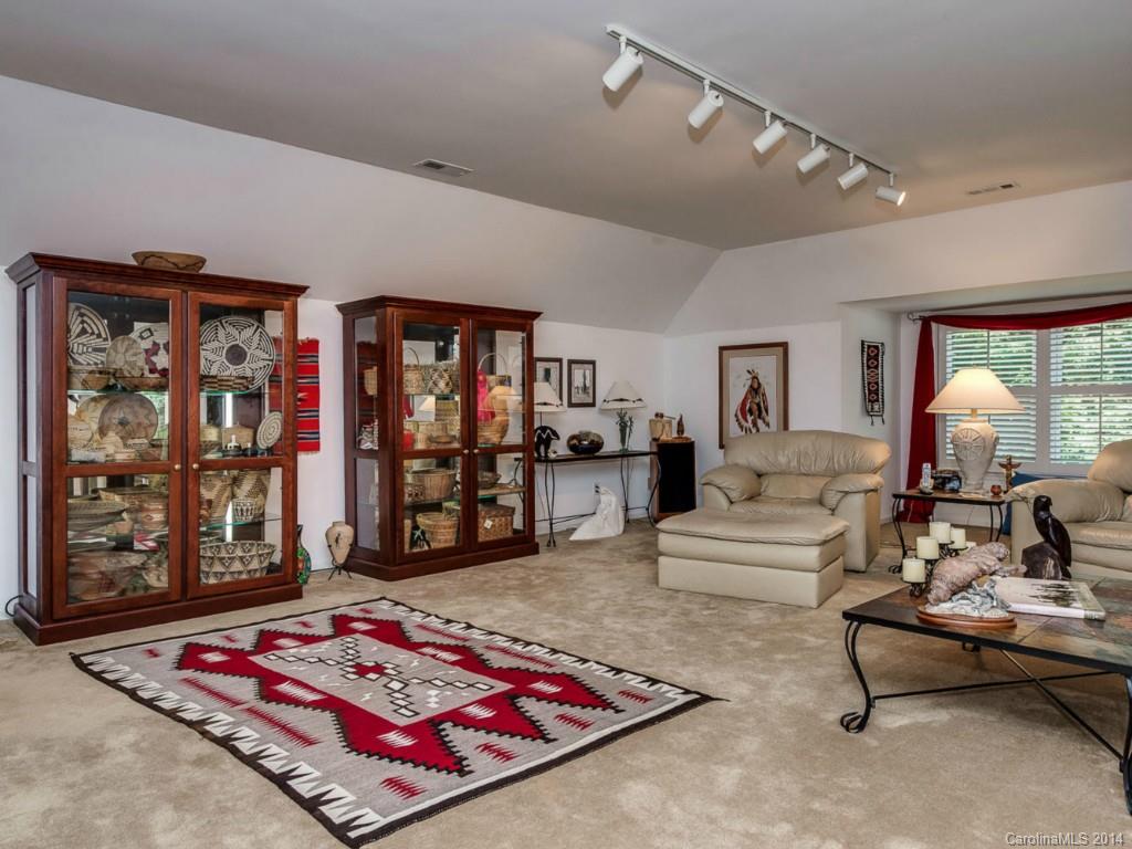 5800 Masters Court Charlotte NC 28226