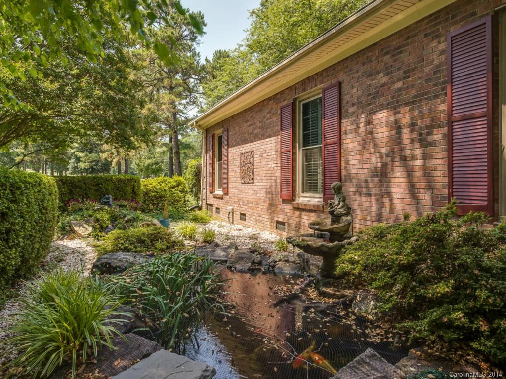 5800 Masters Court Charlotte NC 28226