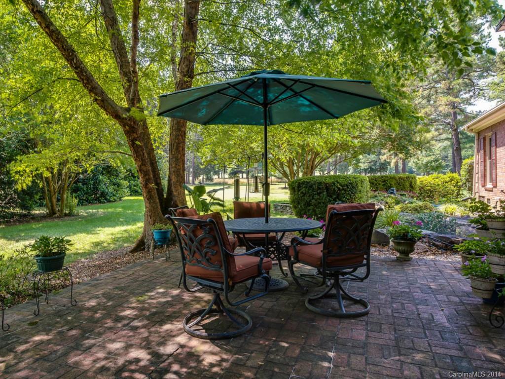 5800 Masters Court Charlotte NC 28226