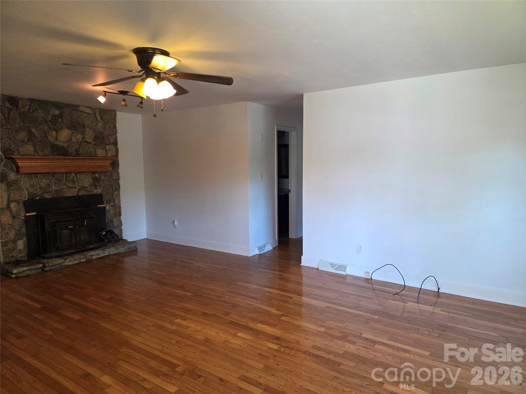 42 East Boulevard Burnsville NC 28714