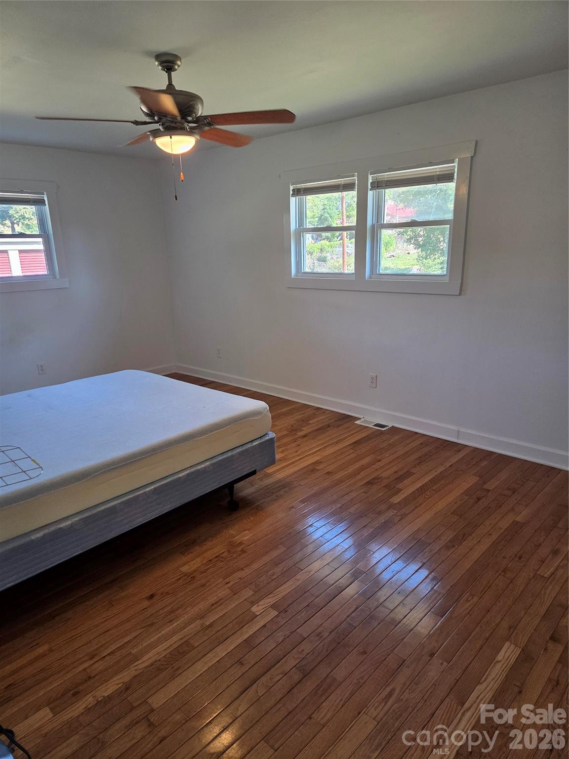 42 East Boulevard Burnsville NC 28714