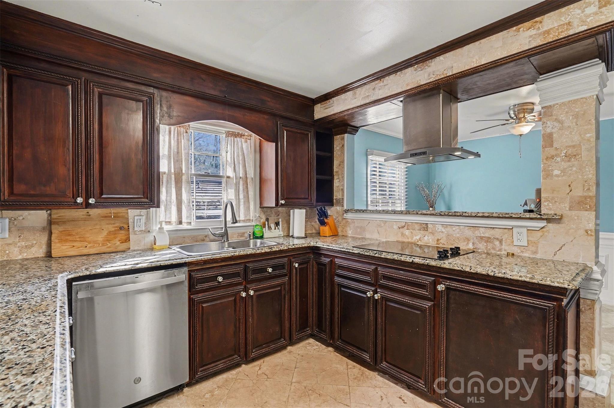 7144 Chapparall Lane Charlotte NC 28215
