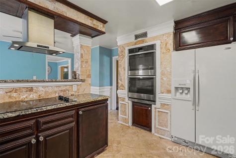 7144 Chapparall Lane Charlotte NC 28215