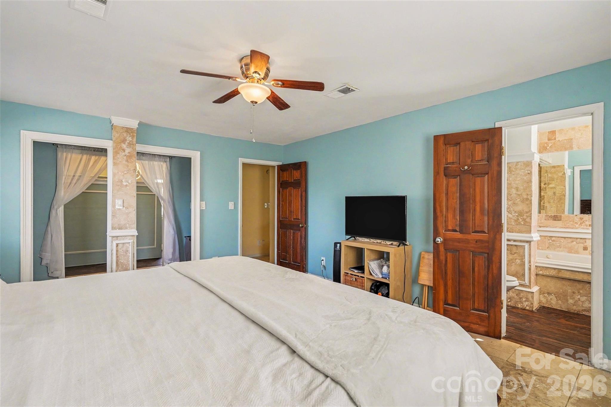 7144 Chapparall Lane Charlotte NC 28215
