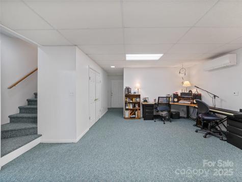 105 Goldfinch Lane Asheville NC 28803