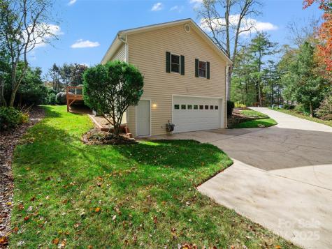 105 Goldfinch Lane Asheville NC 28803