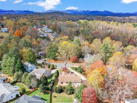 105 Goldfinch Lane Asheville NC 28803