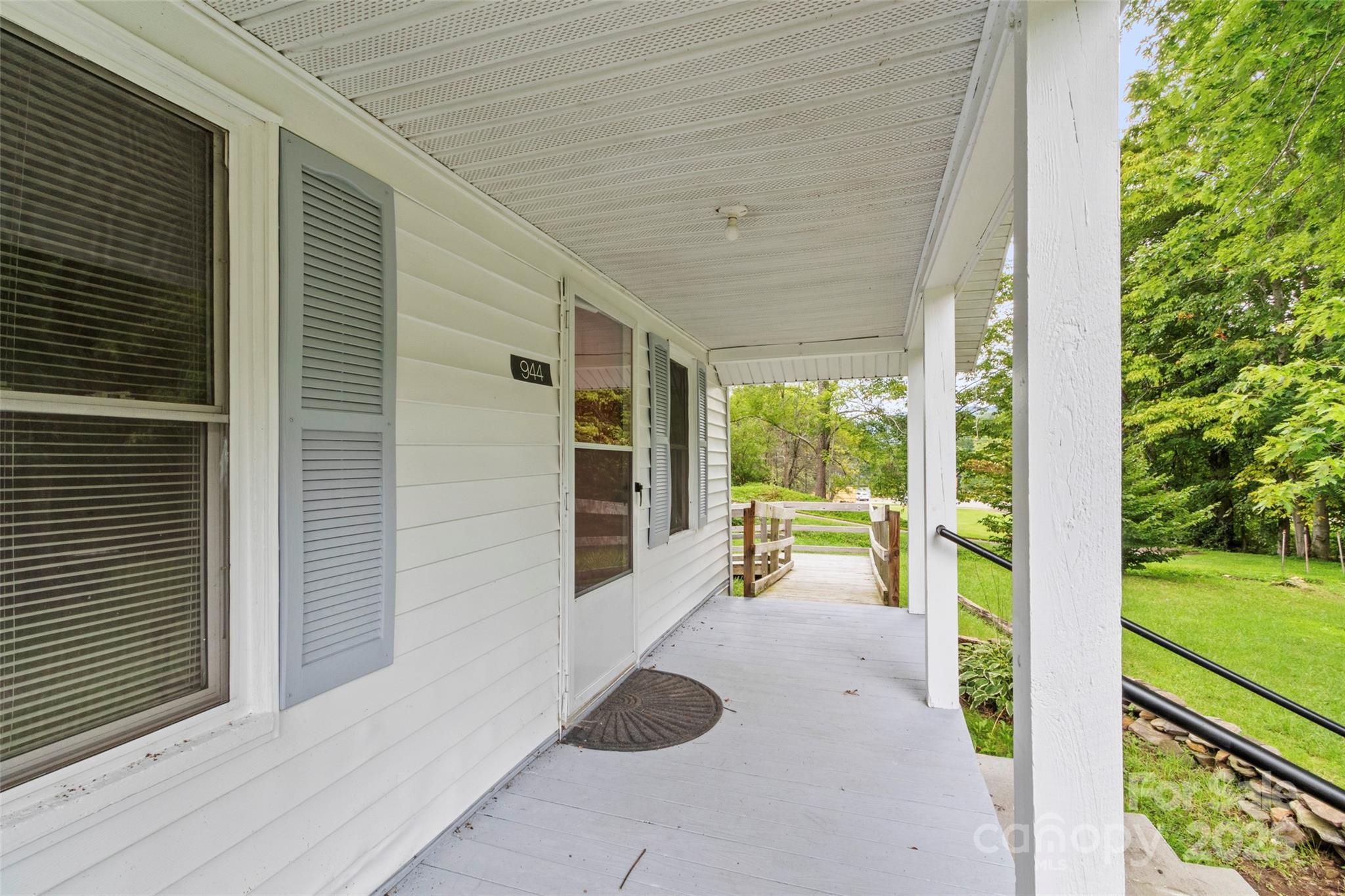 944 Georges Fork Road Burnsville NC 28714