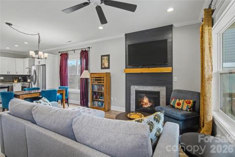 9 Crane Street Asheville NC 28806