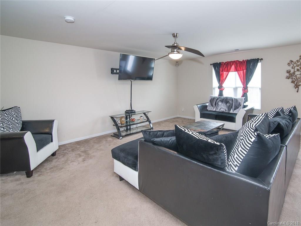 2307 Portola Court Charlotte NC 28269