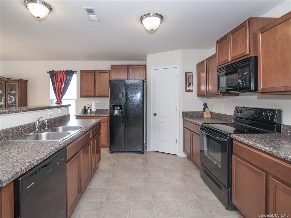 2307 Portola Court Charlotte NC 28269