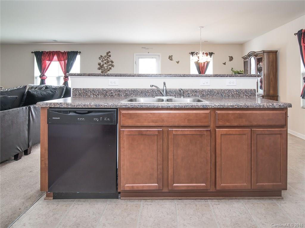 2307 Portola Court Charlotte NC 28269