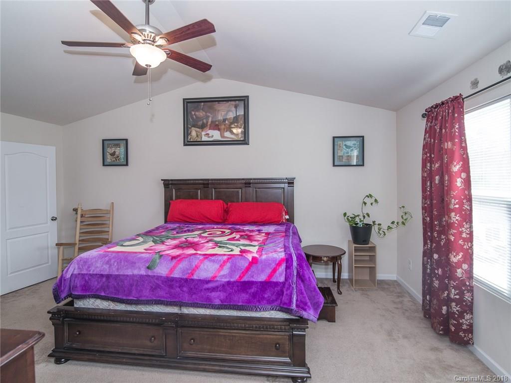 2307 Portola Court Charlotte NC 28269