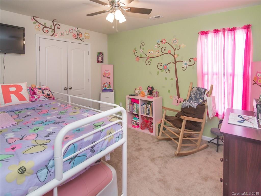 2307 Portola Court Charlotte NC 28269