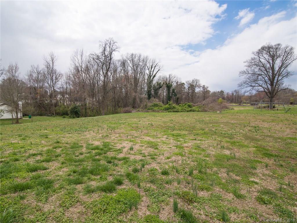 2307 Portola Court Charlotte NC 28269