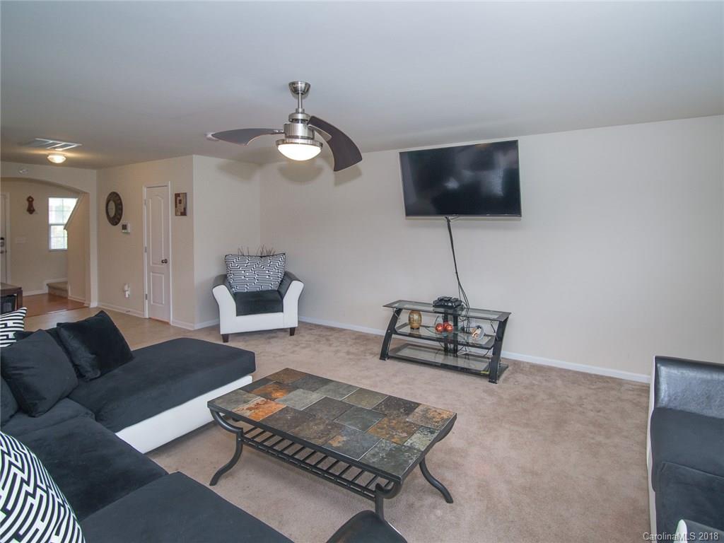 2307 Portola Court Charlotte NC 28269