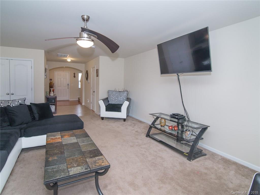 2307 Portola Court Charlotte NC 28269