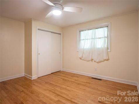 2012 N Deal Avenue Newton NC 28658