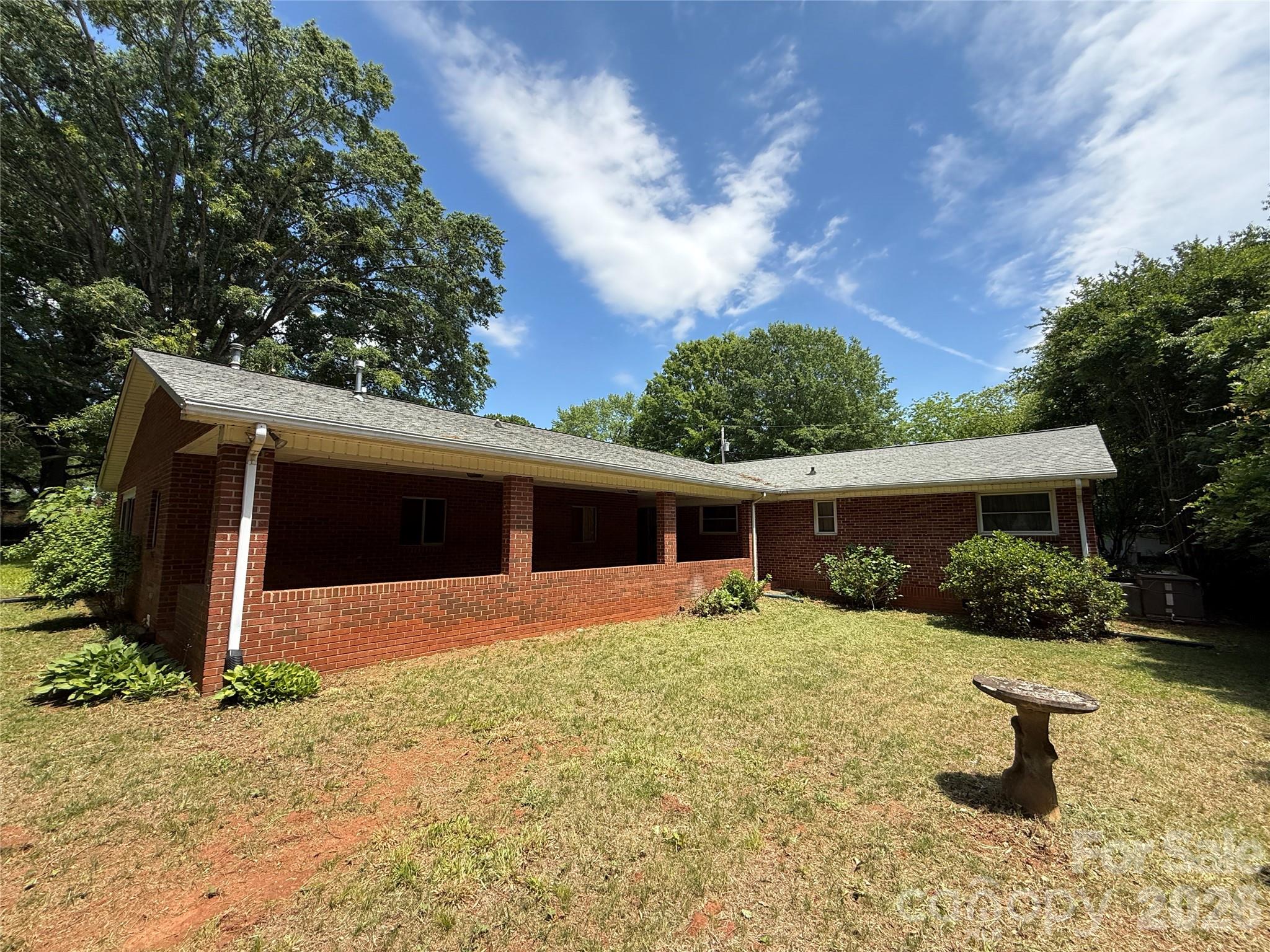 2012 N Deal Avenue Newton NC 28658