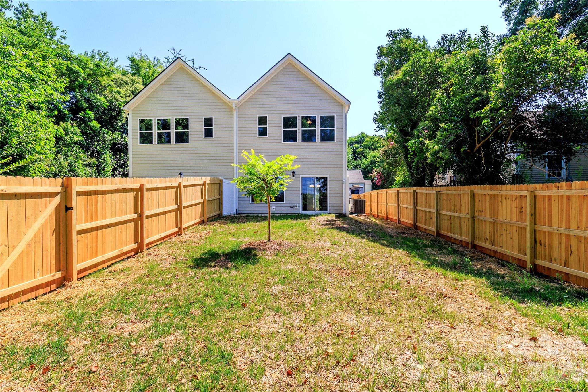 2517 Elon Street Charlotte NC 28208