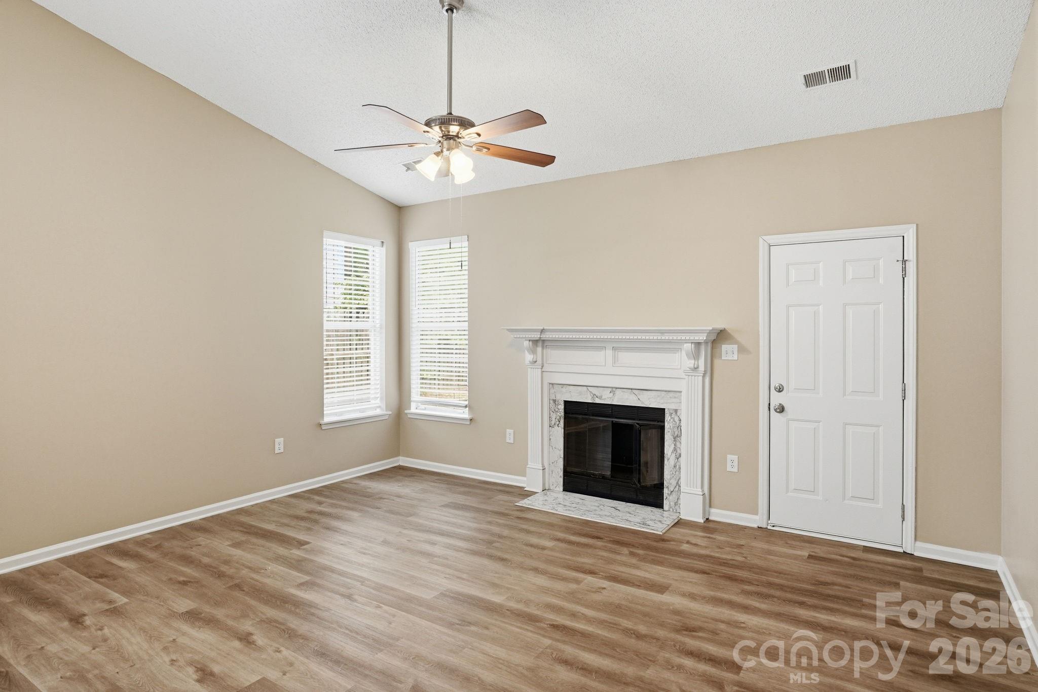 7200 Daerwood Place Charlotte NC 28215
