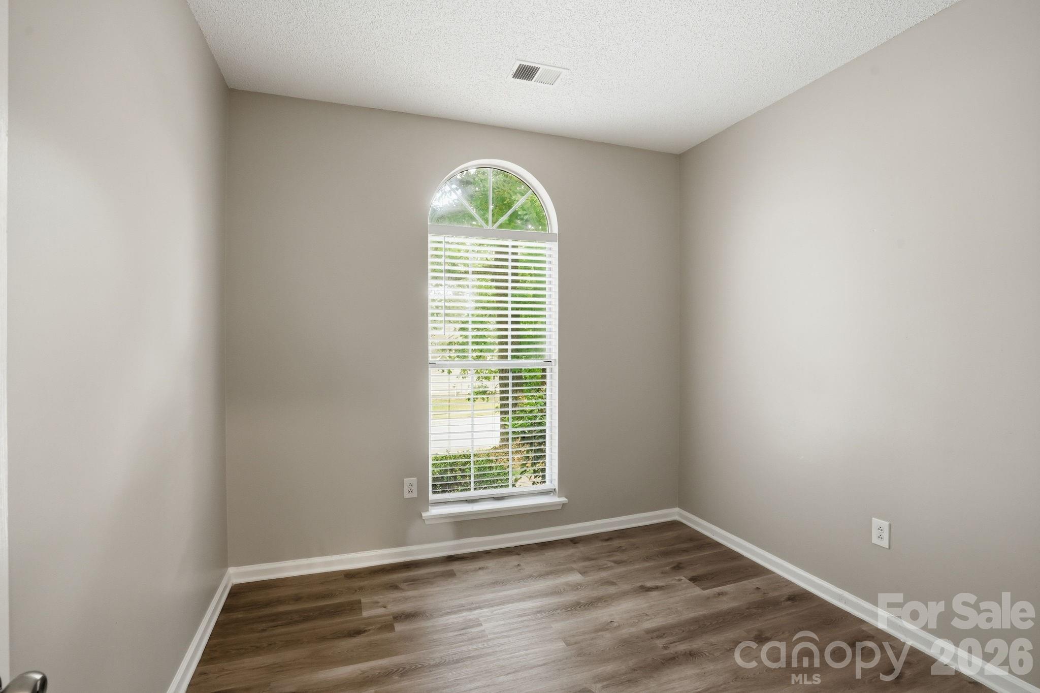 7200 Daerwood Place Charlotte NC 28215