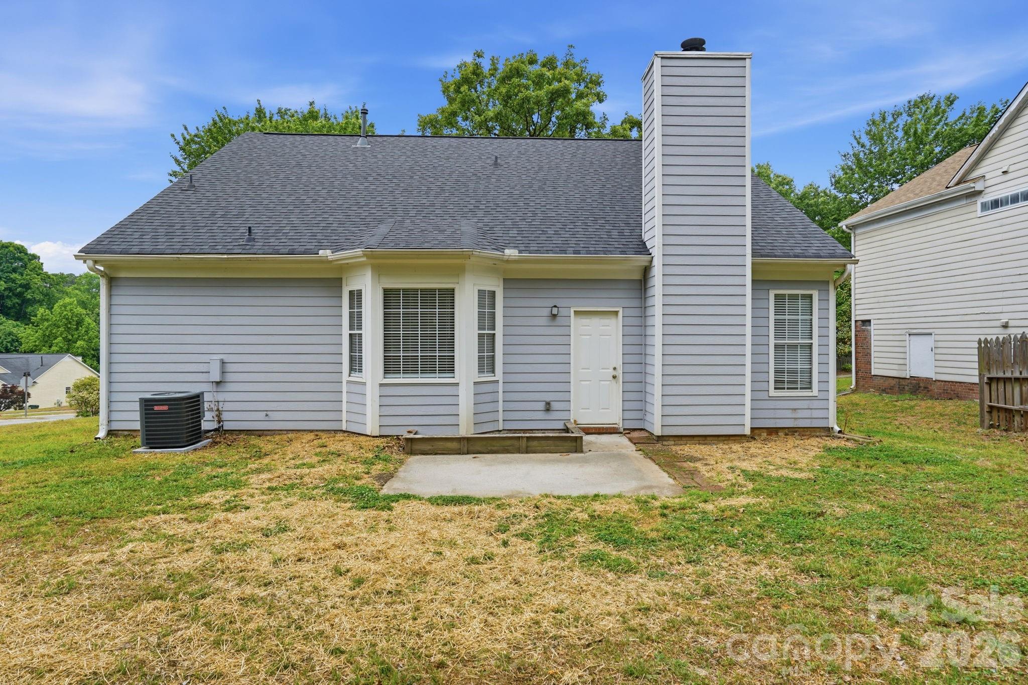 7200 Daerwood Place Charlotte NC 28215