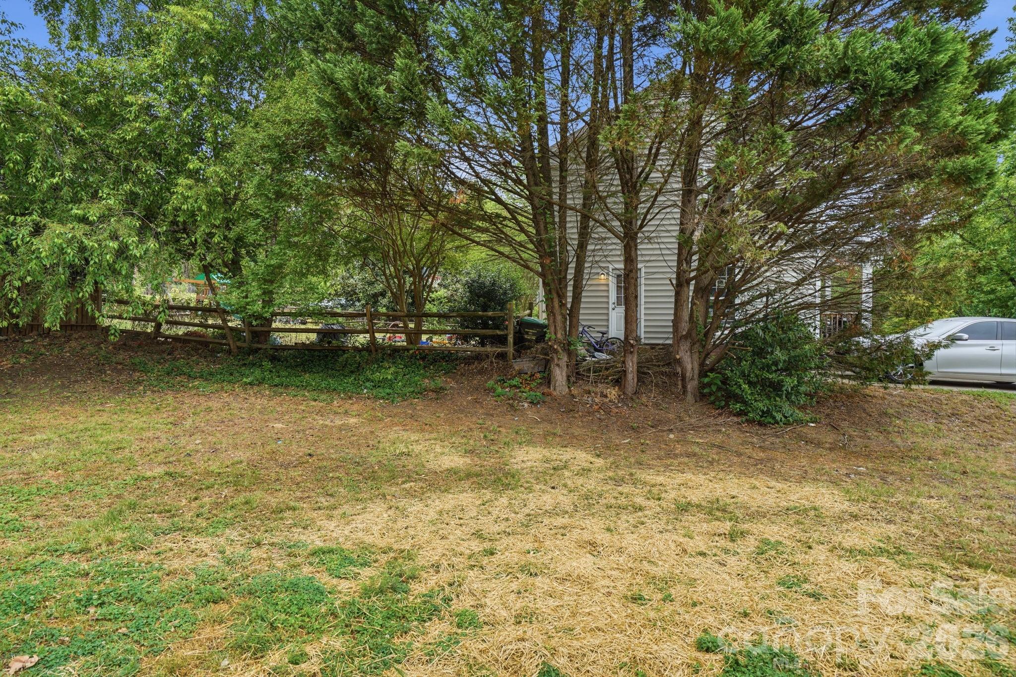 7200 Daerwood Place Charlotte NC 28215