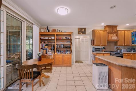 8 Ridgemont Drive Weaverville NC 28787