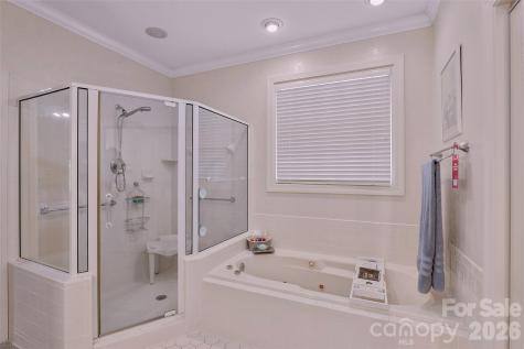 8 Ridgemont Drive Weaverville NC 28787