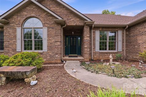 8 Ridgemont Drive Weaverville NC 28787
