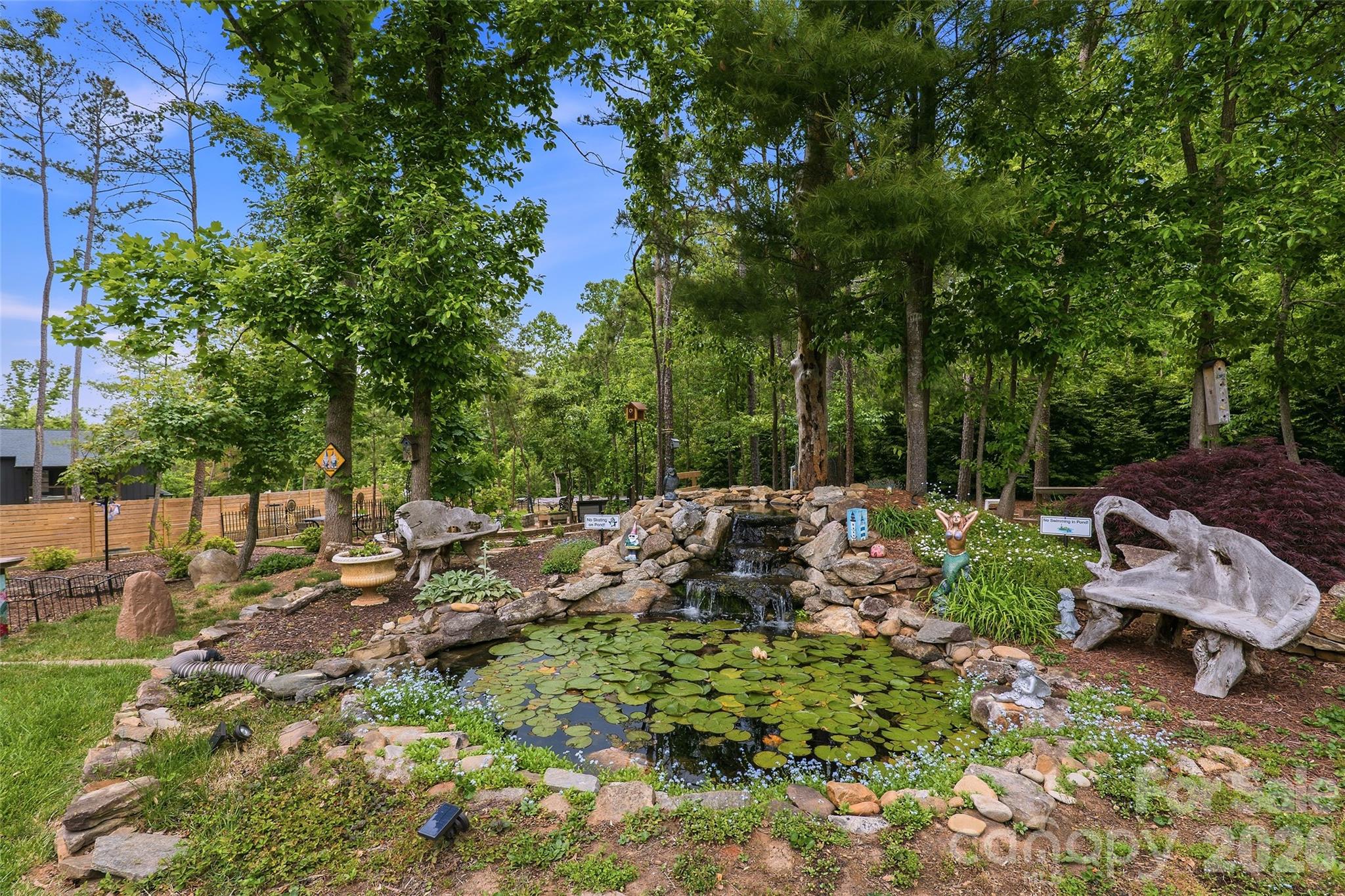 8 Ridgemont Drive Weaverville NC 28787