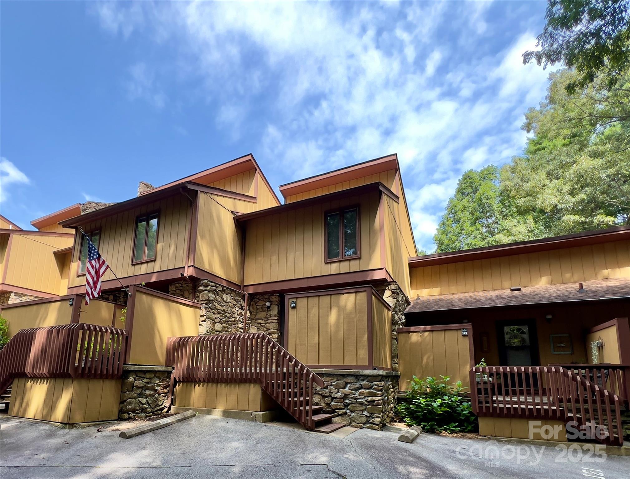 122 Colony Drive Arden NC 28704