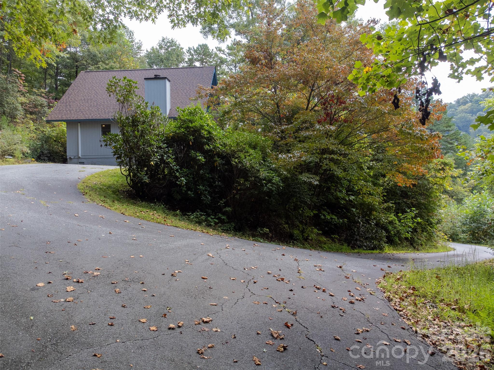 365 Duckback Trail Whittier NC 28789