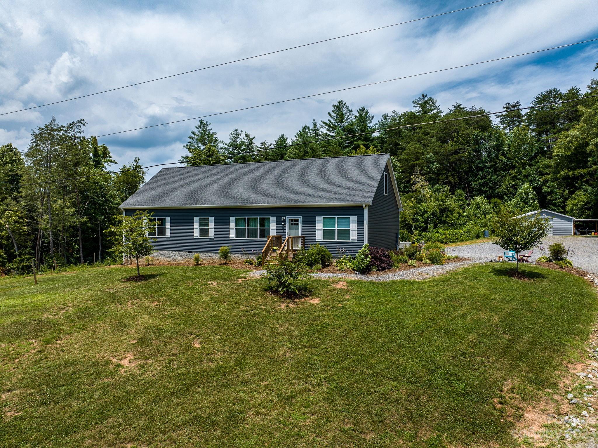301 Hollar Lane Taylorsville NC 28681