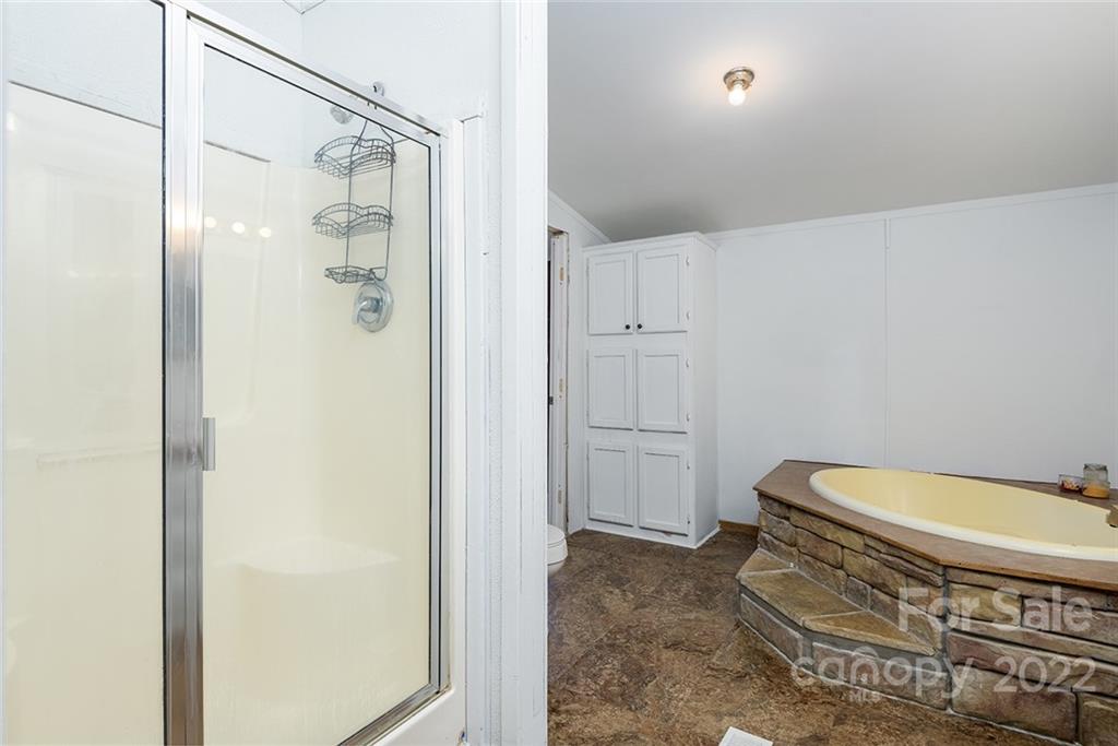 2832 Playmore Beach Road Morganton NC 28655