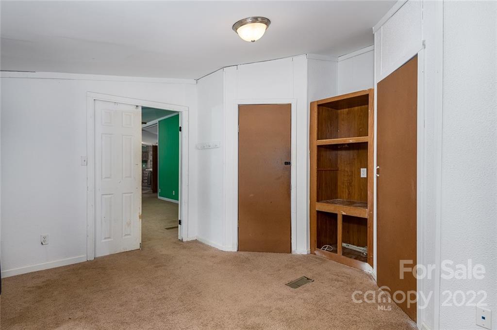 2832 Playmore Beach Road Morganton NC 28655