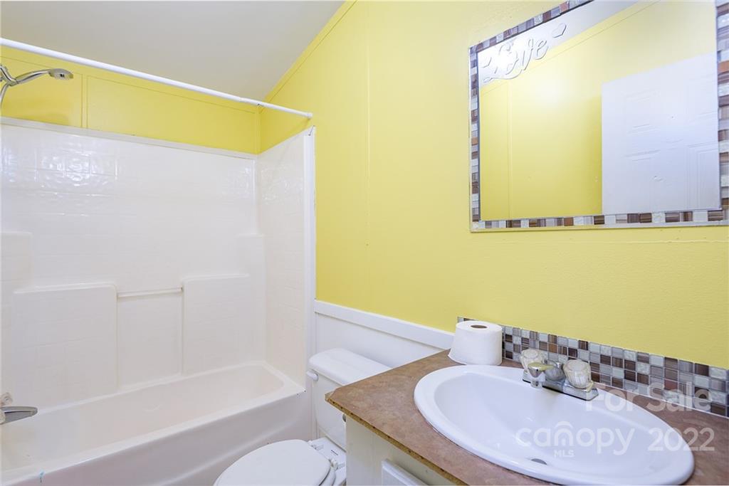 2832 Playmore Beach Road Morganton NC 28655