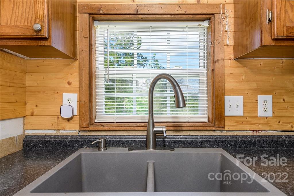 2832 Playmore Beach Road Morganton NC 28655