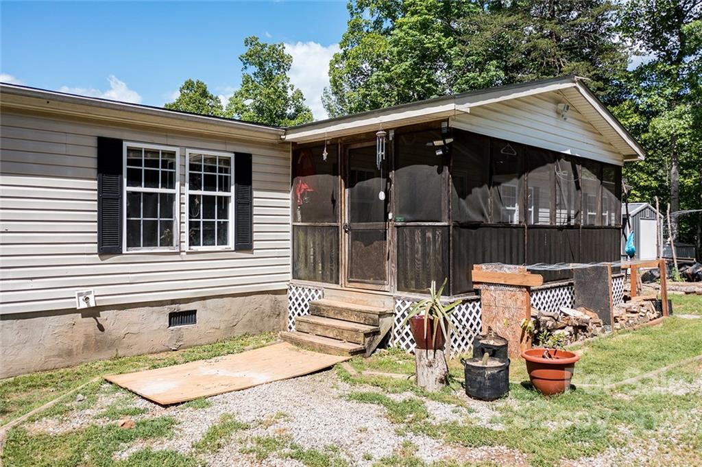 2832 Playmore Beach Road Morganton NC 28655