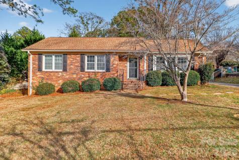 212 N Pine Lake Drive Spartanburg SC 29301