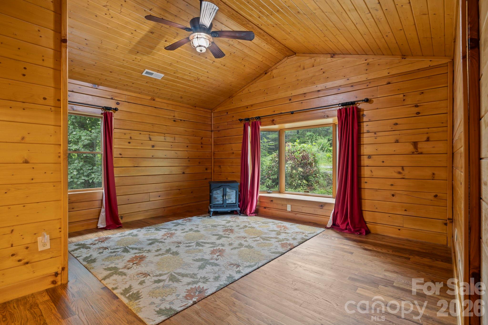 266 Rhododendron Drive Saluda NC 28773