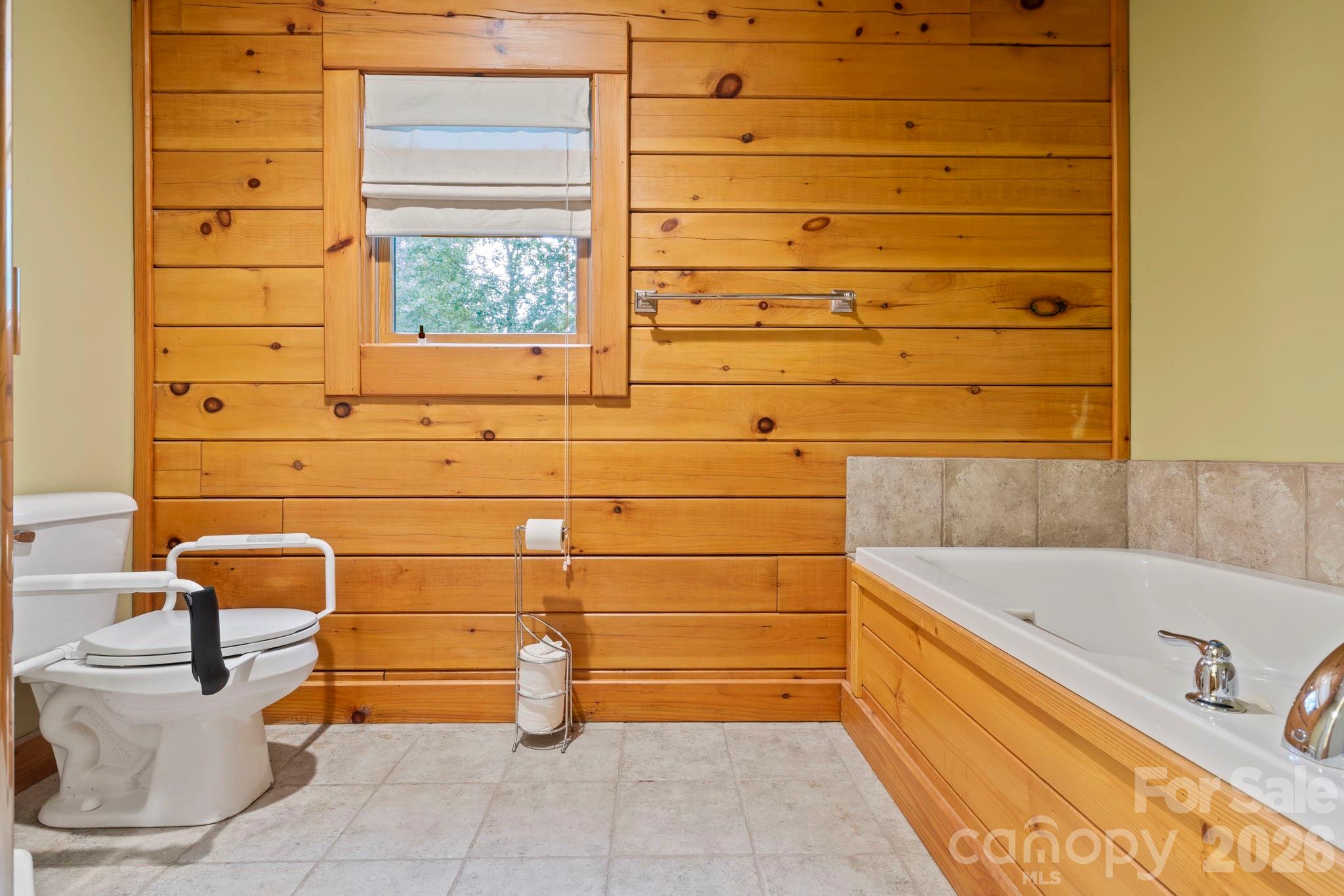 266 Rhododendron Drive Saluda NC 28773