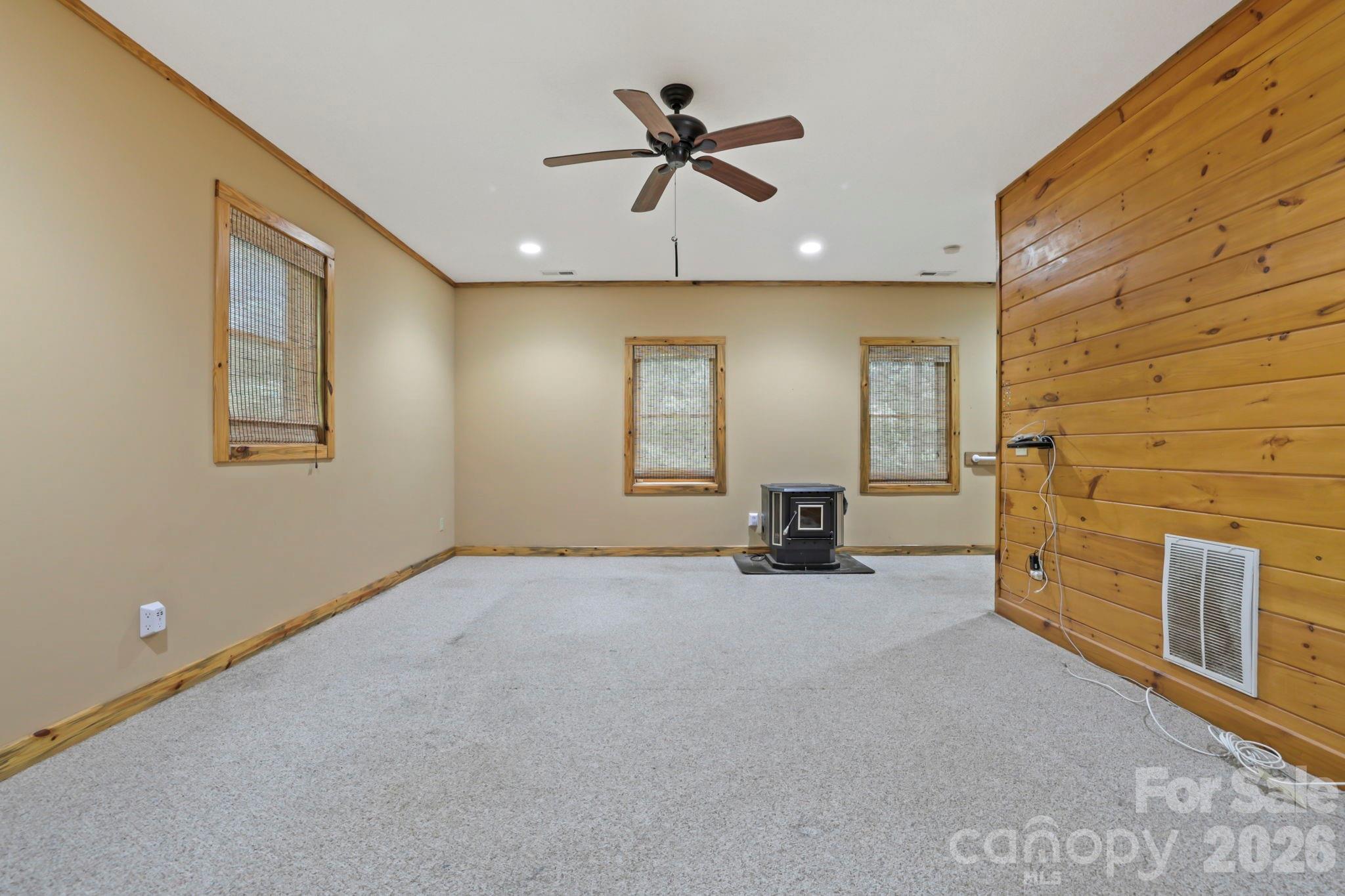 266 Rhododendron Drive Saluda NC 28773
