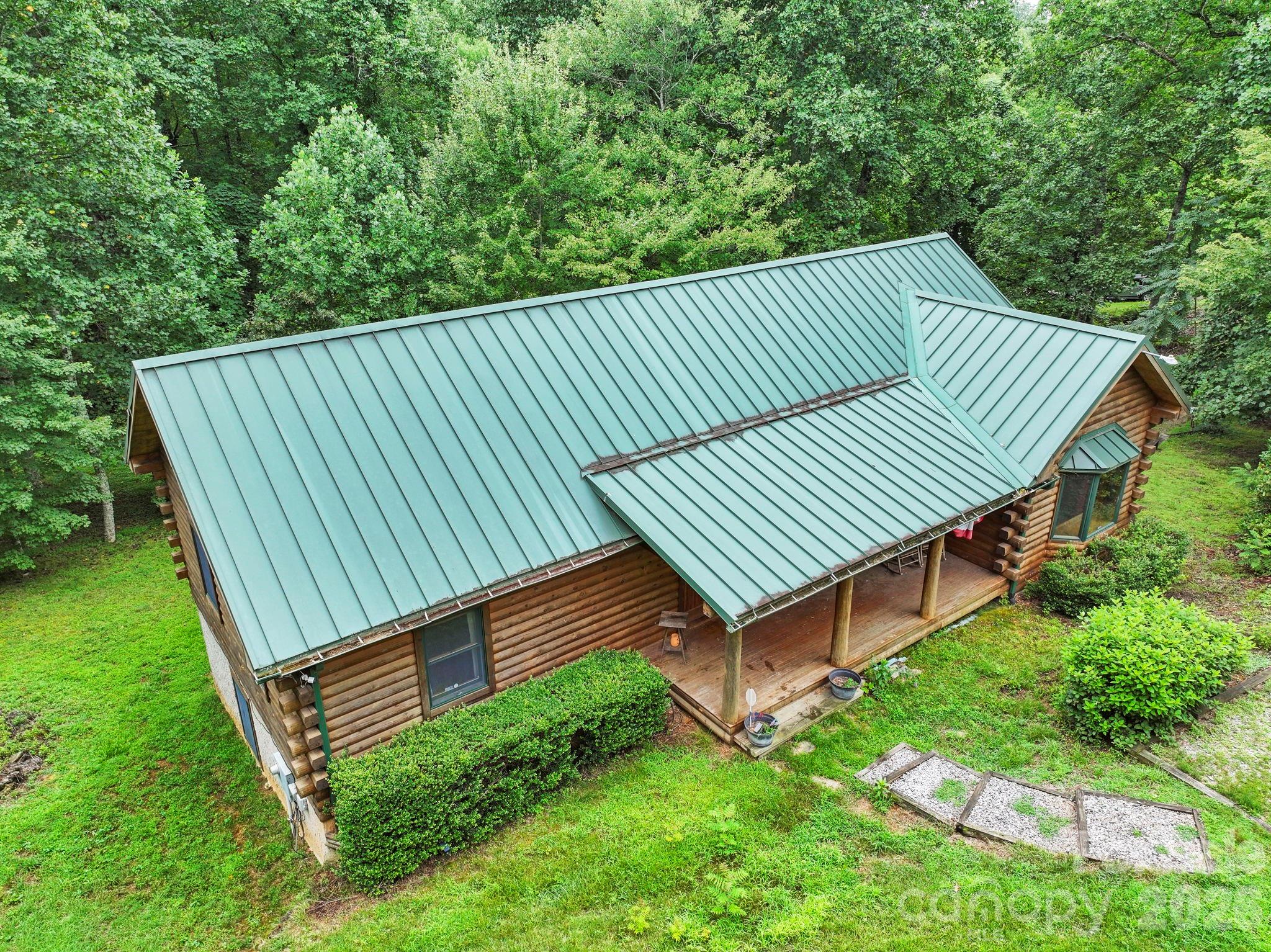 266 Rhododendron Drive Saluda NC 28773