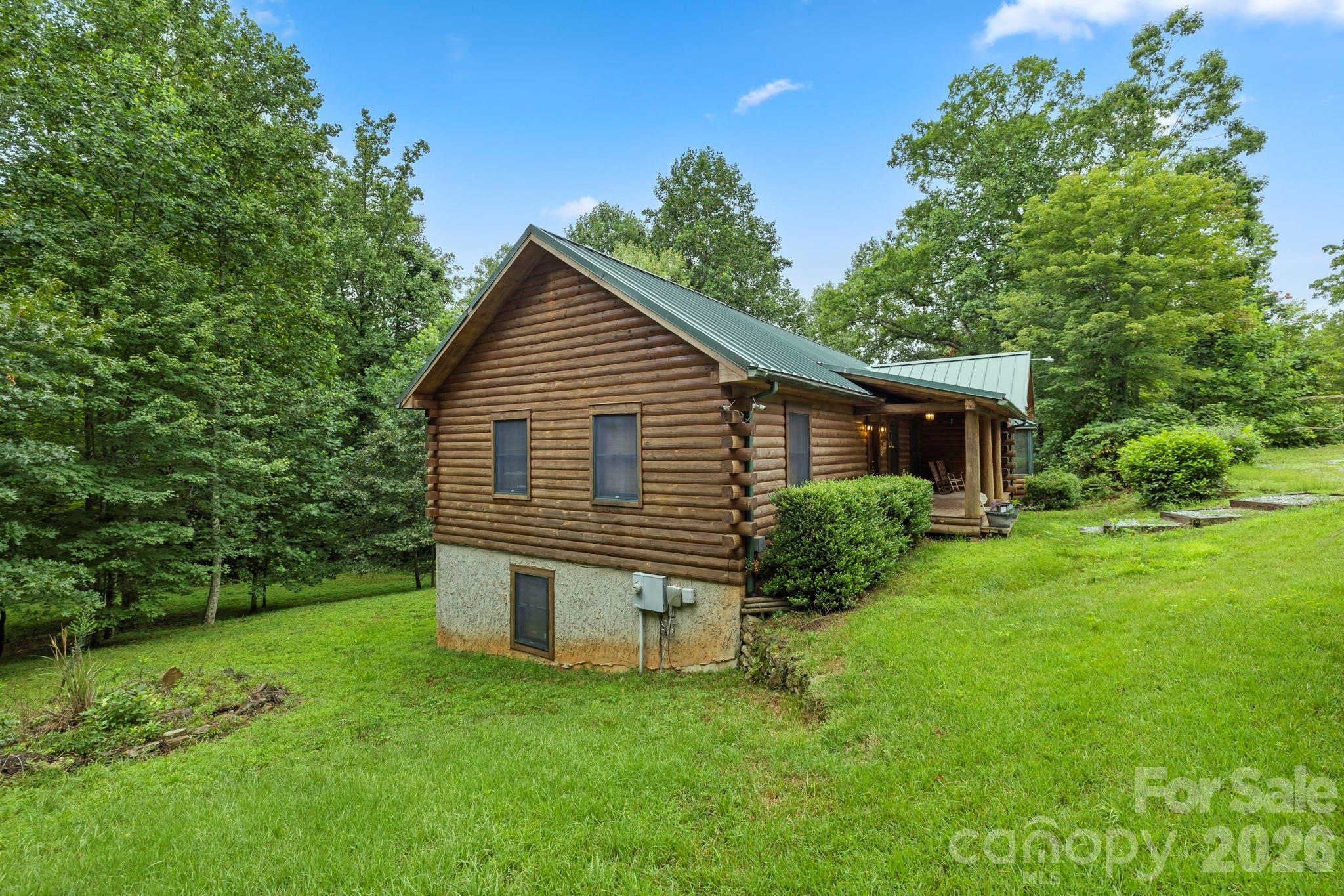 266 Rhododendron Drive Saluda NC 28773