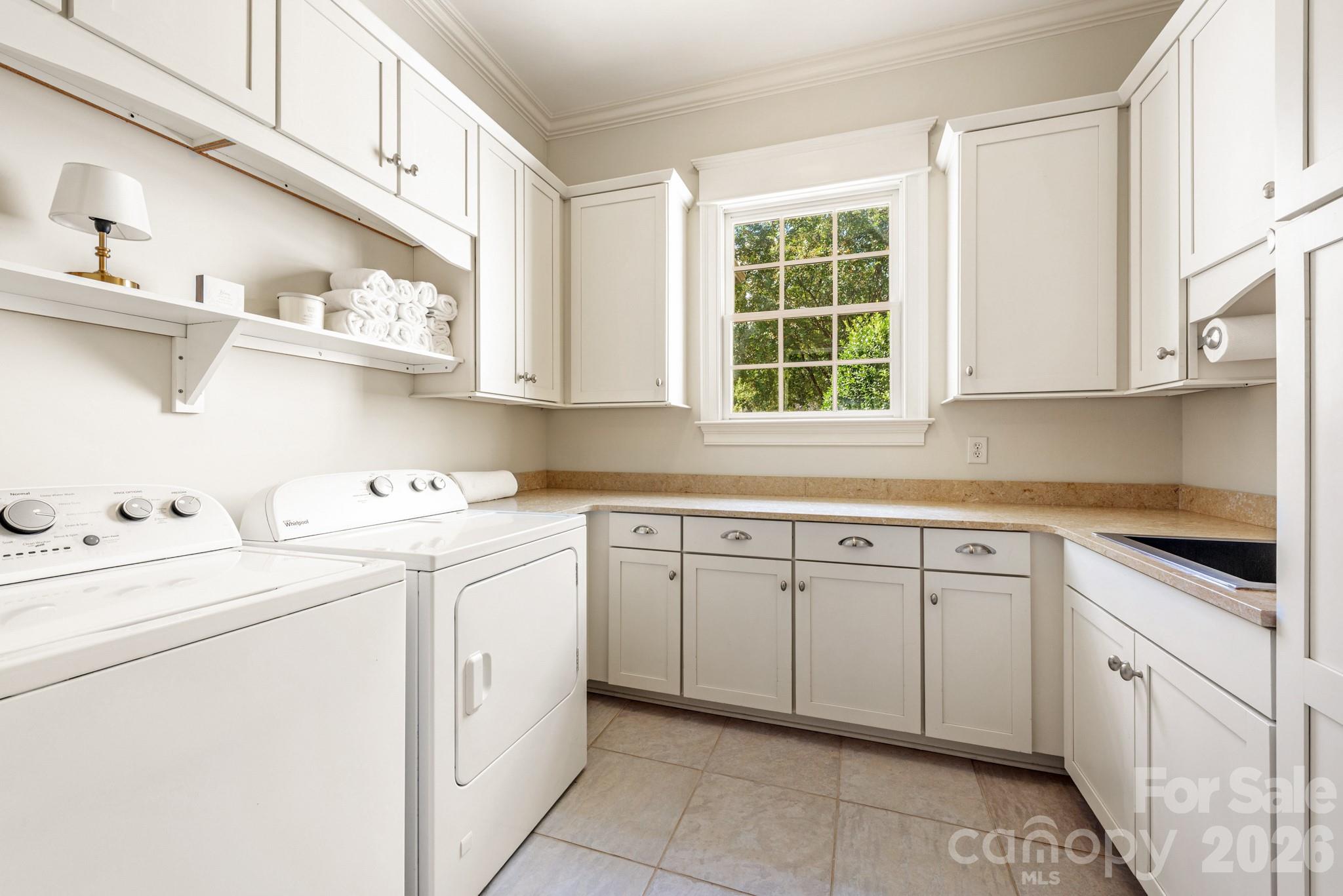 946 Laurel Creek Lane Charlotte NC 28211