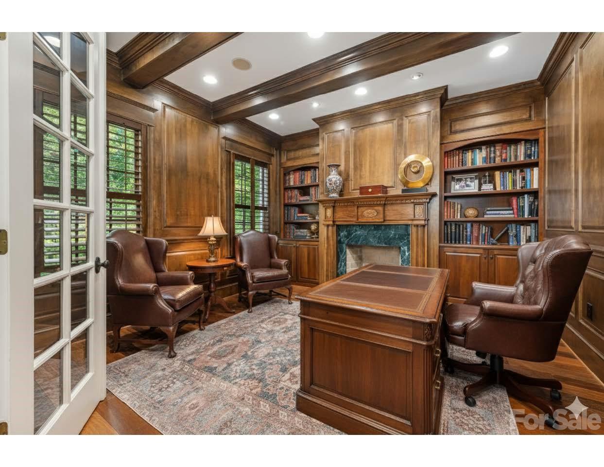 946 Laurel Creek Lane Charlotte NC 28211