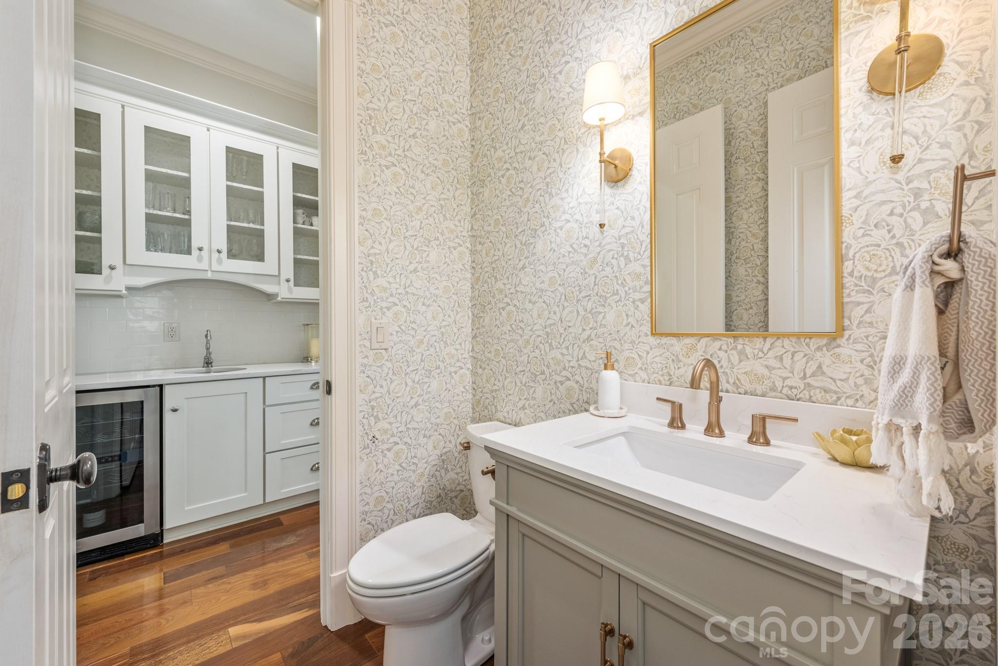 946 Laurel Creek Lane Charlotte NC 28211